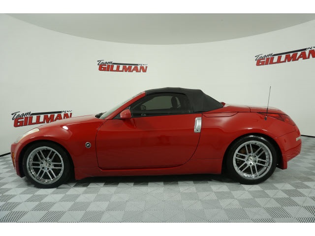 Pre Owned 2004 Nissan 350z Enthusiast Rwd 2d Convertible